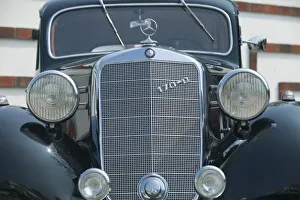 Images Dated 1st May 2004: antique mercedes