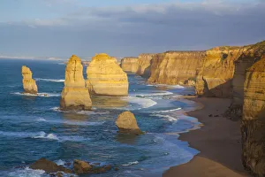 Images Dated 6th October 2017: Twelve Apostles, Port Campbell National Park along the Great Ocean Road in Victoria