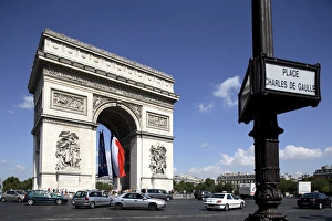 Drive Prints: Arc de Triomphe at Place de Charles de Gaulle. Paris. France
