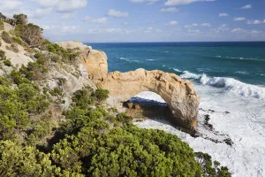 Images Dated 13th December 2011: The Arch, Great Ocean Road, Australia, in stormy weather, breakers are coming in