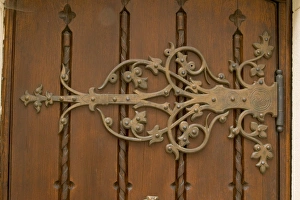 Images Dated 8th May 2004: architectural detail, Hluboka Castle, Czech Republic, Ceske Budejovice