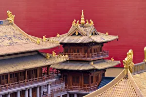 Images Dated 1st April 2018: Architectural details of Jing an Temple, Shanghai, China