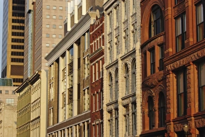 Images Dated 4th August 2009: Architectural details, Main Street, Louisville, Kentucky