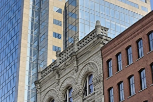 Images Dated 4th August 2009: Architectural details, Main Street, Louisville, Kentucky