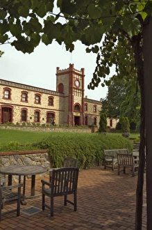 Images Dated 13th March 2008: Architecture of main building at Yalumba Winery, Eden Valley, Barossa, Barossa Valley