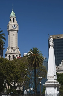 ARGENTINA, Buenos Aires. Plaza de Mayo