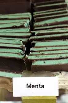 Text Prints: Argentina, El Calafate. Milk chocolate and mint wafers