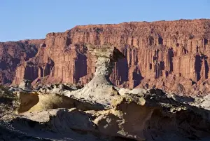 Images Dated 6th November 2010: Argentina, Provinca La Rioja, stone formation in National Park Talampaya