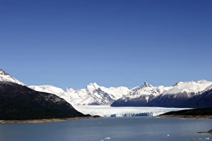 Argentina, Santa Cruz Province, Glaciers National Park. Perito Moreno Glacier and Lake Argentino