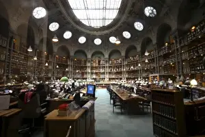 Library Prints: The art library of Salle Orale in Cabinet des Medailles et Monnaies a department