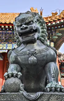 Images Dated 1st June 2020: Asia, China, Beijing, Statue at Temple at the Summer Palace of Empress Cixi