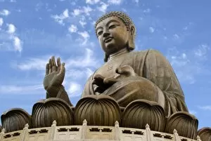 Images Dated 31st March 2007: Asia, China, Hong Kong, Lantau Island, Ngong Ping. The giant bronze Tian Tan Buddha