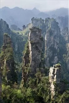Images Dated 7th April 2007: Asia, China, Hunnan Province, Zhangjiajie National Forest Park. Forested sandstone