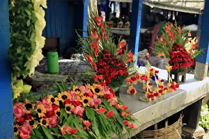 Bunch Prints: Asia, India, Calcutta. Floral arrangements in the flower market in Calcutta
