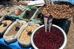 Spice Prints: Asia, India, Darjeeling. Spices, berries and snacks of the Himalayan region of Darjeeling