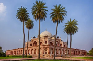 India Gallery: Asia. India. Exterior view of Humayuns Tomb in New Dehli