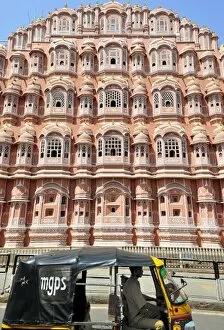 Images Dated 26th March 2007: Asia, India, Rajasthan, Jaipur (Pink City). The Hawa Mahal in Jaipur