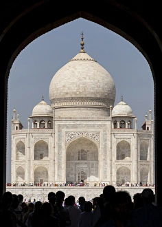 India Gallery: Asia, India. Taj Mahal entry gate, the Royal Gate with people in silhouette
