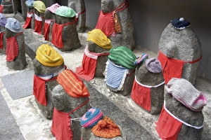 Images Dated 29th August 2006: Asia, Japan, Kyoto. Stone Buddhism Image