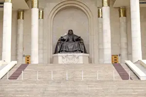 Images Dated 16th August 2015: Asia, Mongolia, Ulaanbaatar, Mongolian National Theater