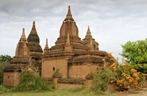 Images Dated 22nd December 2007: Asia, Myanmar (Burma), Bagan (Pagan). Various temples at Bagan