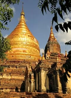 Images Dated 23rd December 2007: Asia, Myanmar (Burma), Bagan (Pagan). The Dhamma Yazaka Zedi temple at Bagan