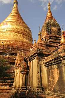 Images Dated 23rd December 2007: Asia, Myanmar (Burma), Bagan (Pagan). The Dhamma Yazaka Zedi temple at Bagan