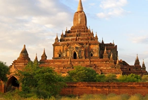 Images Dated 23rd December 2007: Asia, Myanmar (Burma), Bagan (Pagan). The Sulamani temple at Bagan