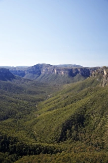 Images Dated 2nd September 2008: Australia, New South Wales, Blue Mountains, Grose Valley viewed from Evans Lookout