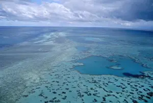 Images Dated 7th May 2008: Australia, Queensland. Great Barrier Reef views from the air