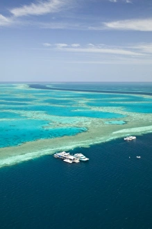 Images Dated 1st November 2007: Australia, Queensland, Whitsunday Coast, Great Barrier Reef. Aerial of the Great