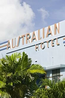 Images Dated 31st October 2007: Australia, Queensland, Whitsunday Coast, Mackay. Art Deco Australian Hotel