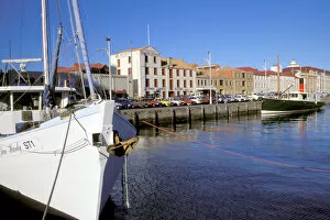 Images Dated 23rd August 2006: Australia, Tasmania, Hobart, Port of Hobart, Victoria Dock