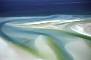 Images Dated 9th August 2012: Australia, Whitsunday Island, Hill Inlet. Sand and water pattern