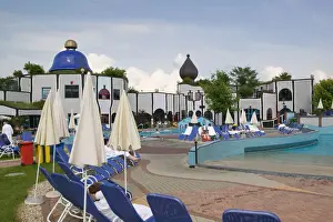 Images Dated 1st June 2004: AUSTRIA-STYRIA (Stiermark)- BAD BLUMAU: Rogner-Bad Blumau Hotel (b. 1997) designed