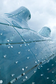 Images Dated 1st June 2004: AUSTRIA-STYRIA (Stiermark)- GRAZ: Kunsthaus Wien Art Museum (b.2003) designed