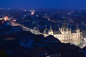 AUSTRIA-STYRIA (Stiermark)- GRAZ: Schlossberg / Evening Town View with Graz Town Hall