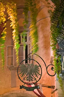 AUSTRIA-Vienna: Fleischmarkt: Griechengasse Cafe / Evening