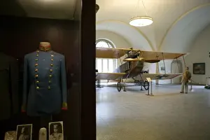 Images Dated 2nd June 2004: AUSTRIA-Vienna: Heeresgischichtliches Museum / Military Historical Museum