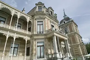 Images Dated 7th May 2004: AUSTRIA-Vienna (Hietzing): HERMESVILLA- Former country Residence of