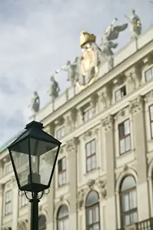 Statuary Prints: AUSTRIA-Vienna: Hofburg: Michaelertor / Streetlight