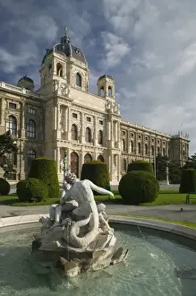 Images Dated 5th May 2004: AUSTRIA-Vienna: Naturhistorisches Museum / Natural History Museum