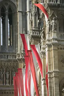 Town Hall Prints: AUSTRIA-Vienna: Neues Rathaus / New Vienna Town Hall / Detail Rathausplatz