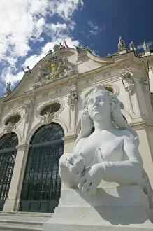 Images Dated 5th May 2004: AUSTRIA-Vienna : Oberes Belvedere Palace / Statue