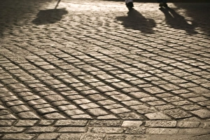 Images Dated 4th May 2004: AUSTRIA-Vienna: Street Shadows / Michaeler Platz