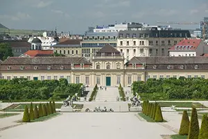 Images Dated 5th May 2004: AUSTRIA-Vienna : Unteres Belvedere Palace from the Belvedere Grounds