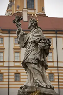 Images Dated 17th September 2009: Austria, Wachau Valley, Melk. 900 year old baroque Melk Abbey (aka Benediktinerstift)