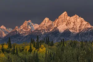 Autumn sunrise view of Teton Range, Grand Teton National Park, Wyoming Autumn sunrise view of Teton Range, Grand Teton National Park, Wyoming