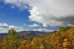 Images Dated 20th October 2006: Autumn view of Southern Appalachian Mountains from Blue Ridge Parkway