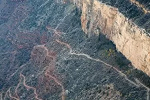 Images Dated 7th November 2007: AZ, Arizona, Grand Canyon National Park, South Rim, Bright Angel Trail, from the